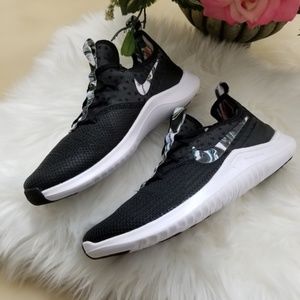 nike free tr 8 gem print